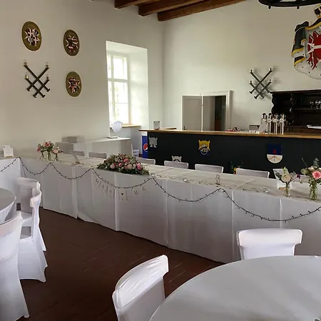 玛尔堡城堡酒店 酒店 4*