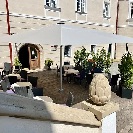 Schlosshotel Mailberg 4*