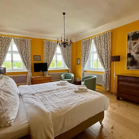 玛尔堡城堡酒店 酒店 Mailberg