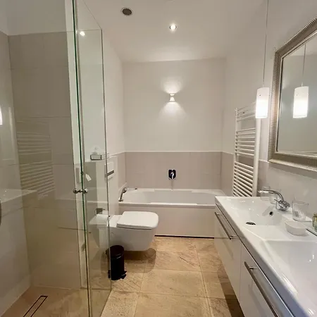 玛尔堡城堡酒店 酒店