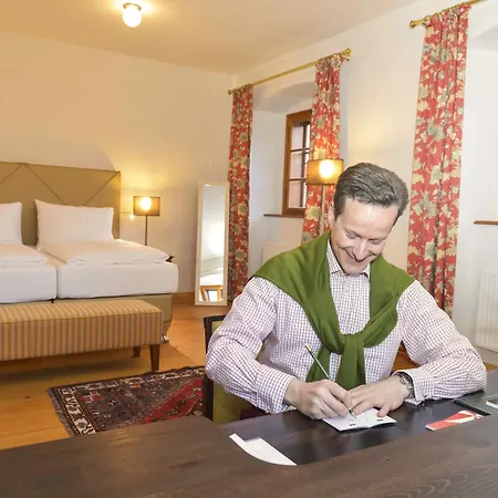 玛尔堡城堡酒店 酒店 Mailberg