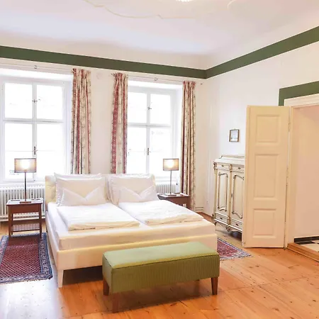 Hotel Schlosshotel Mailberg 4*