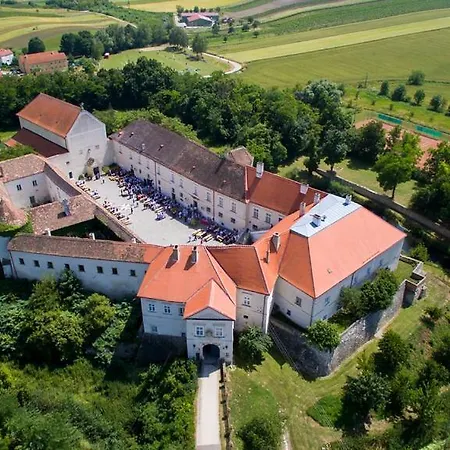 Schlosshotel Mailberg Hotel 4*