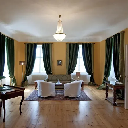 Schlosshotel Mailberg 4* Mailberg