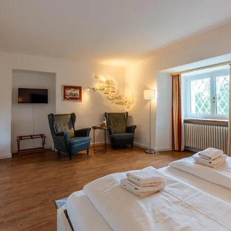 Schlosshotel Mailberg 4*
