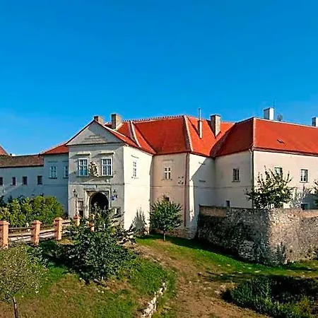 Schlosshotel Mailberg 4*