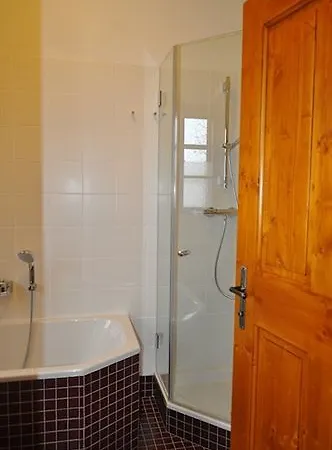 玛尔堡城堡酒店 4* Mailberg