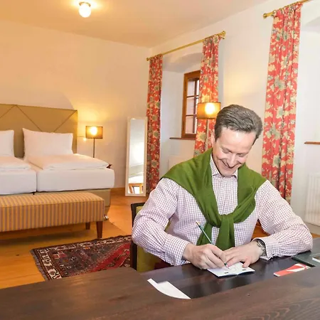 玛尔堡城堡酒店 酒店 Mailberg