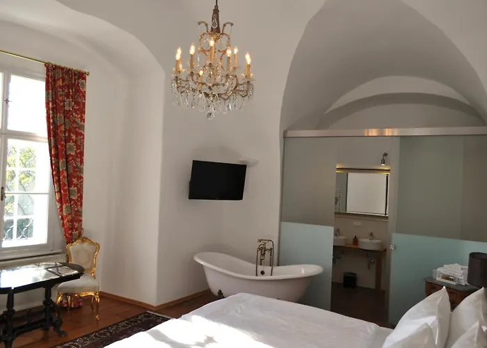 Hotel Schlosshotel Mailberg 4*