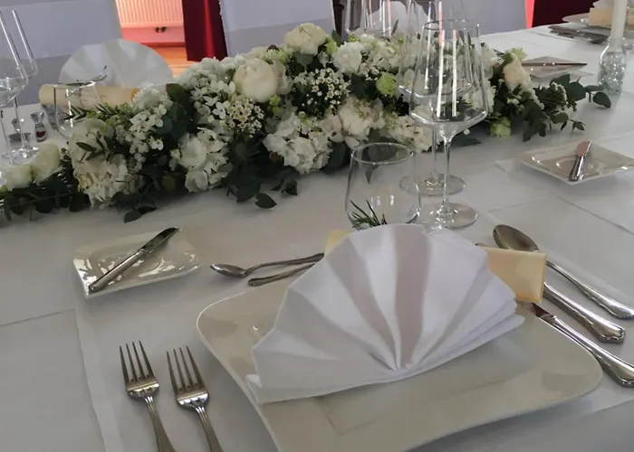 Schlosshotel Mailberg 4*